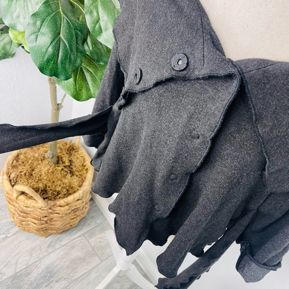 Theory Grey Ruffle Cape Off Shoulder Wrap Cardigan Coat - Picture 2 of 7